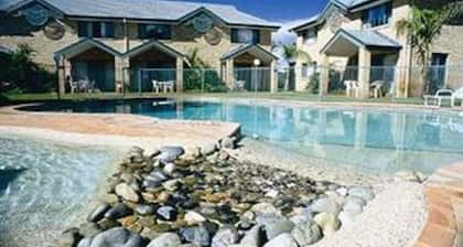 Aqua Villa Resort