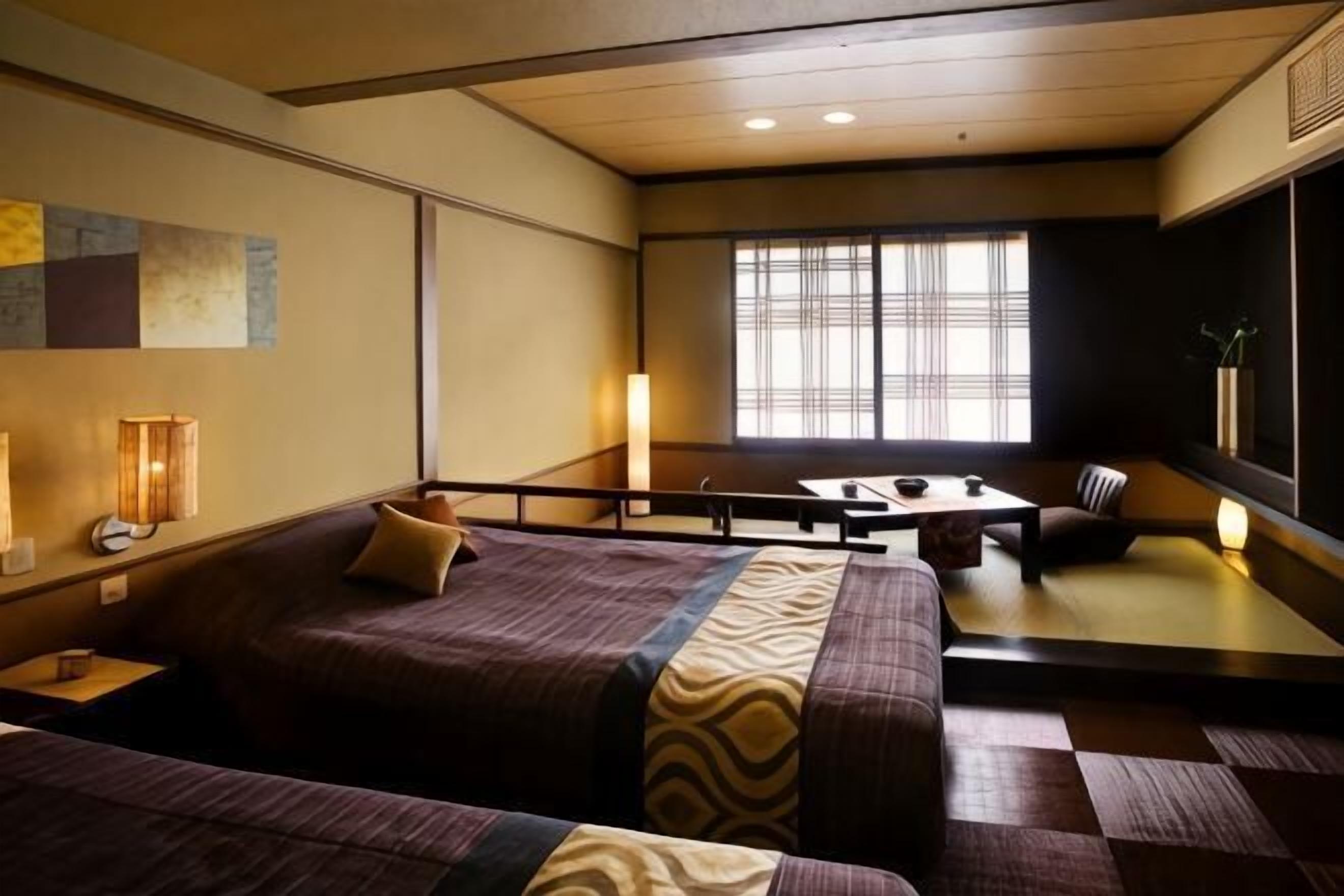 Premium bedding, in-room safe, free WiFi