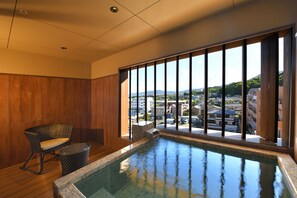 Junior-Suite, Nichtraucher (Kotone, Open-air hot spring baths) | Badezimmer | Kostenlose Toilettenartikel, Haartrockner, Hausschuhe