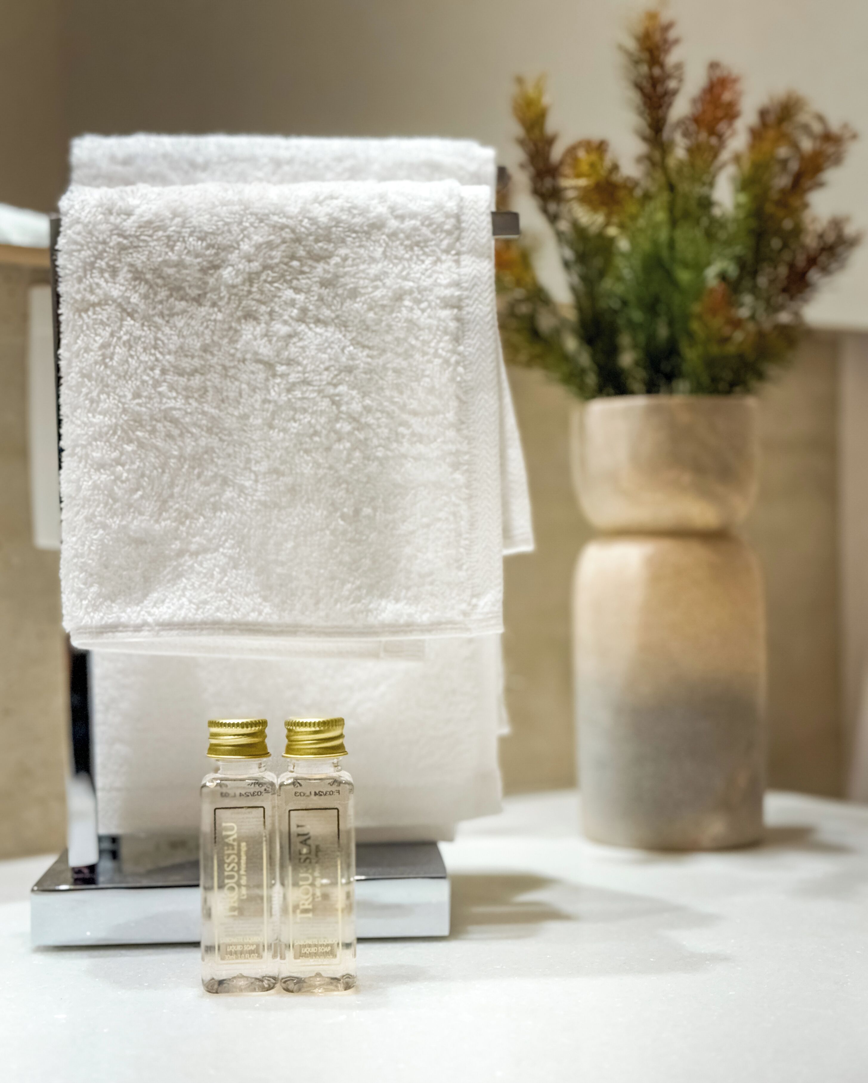 royal room | bathroom | shower, free toiletries, hair dryer, towels