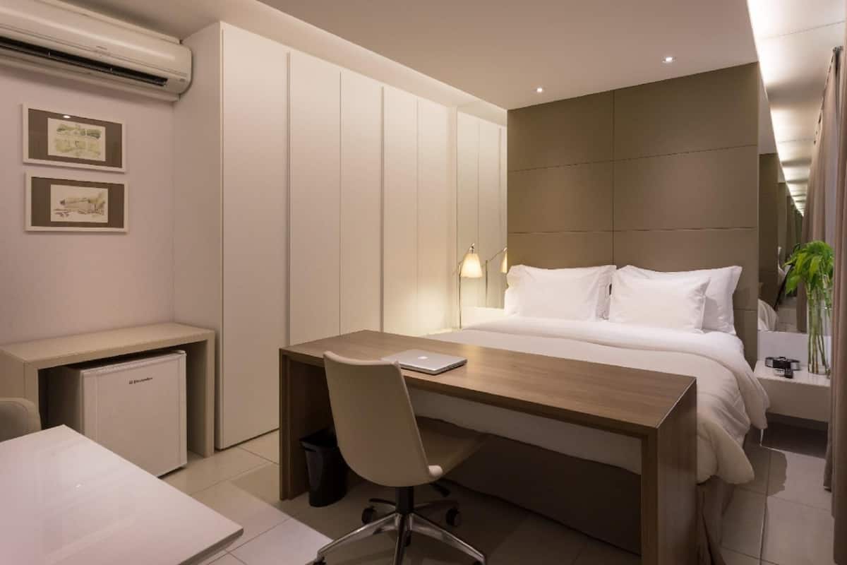 1 bedroom, minibar, in-room safe, desk