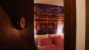 Double Room, 1 Double Bed, Shared Bathroom (City View) | Down comforters, individually decorated, blackout drapes, soundproofing - Gaia-Porto Hostel (Vila Nova de Gaia)