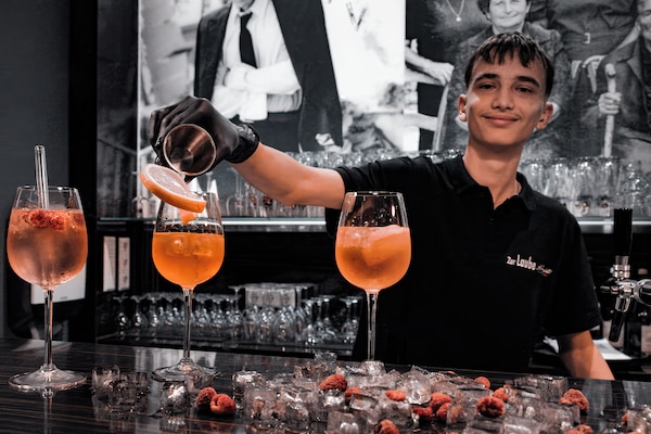 Lunch and dinner served, Italian cuisine