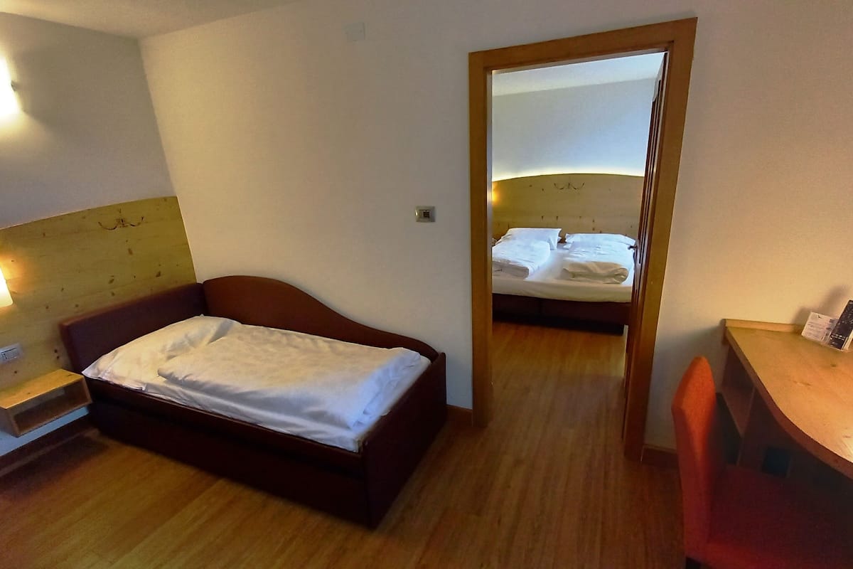 1 habitación, minibar y caja de seguridad en la habitación