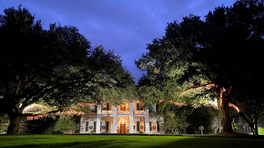 Monmouth Historic Inns and Gardens