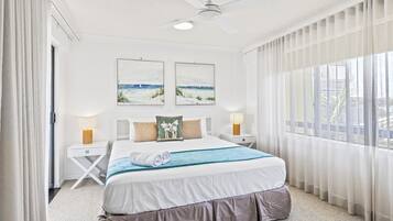 Large One Bedroom Apartment - Partial Views | 1 bedroom, iron/ironing board, free WiFi, bed sheets