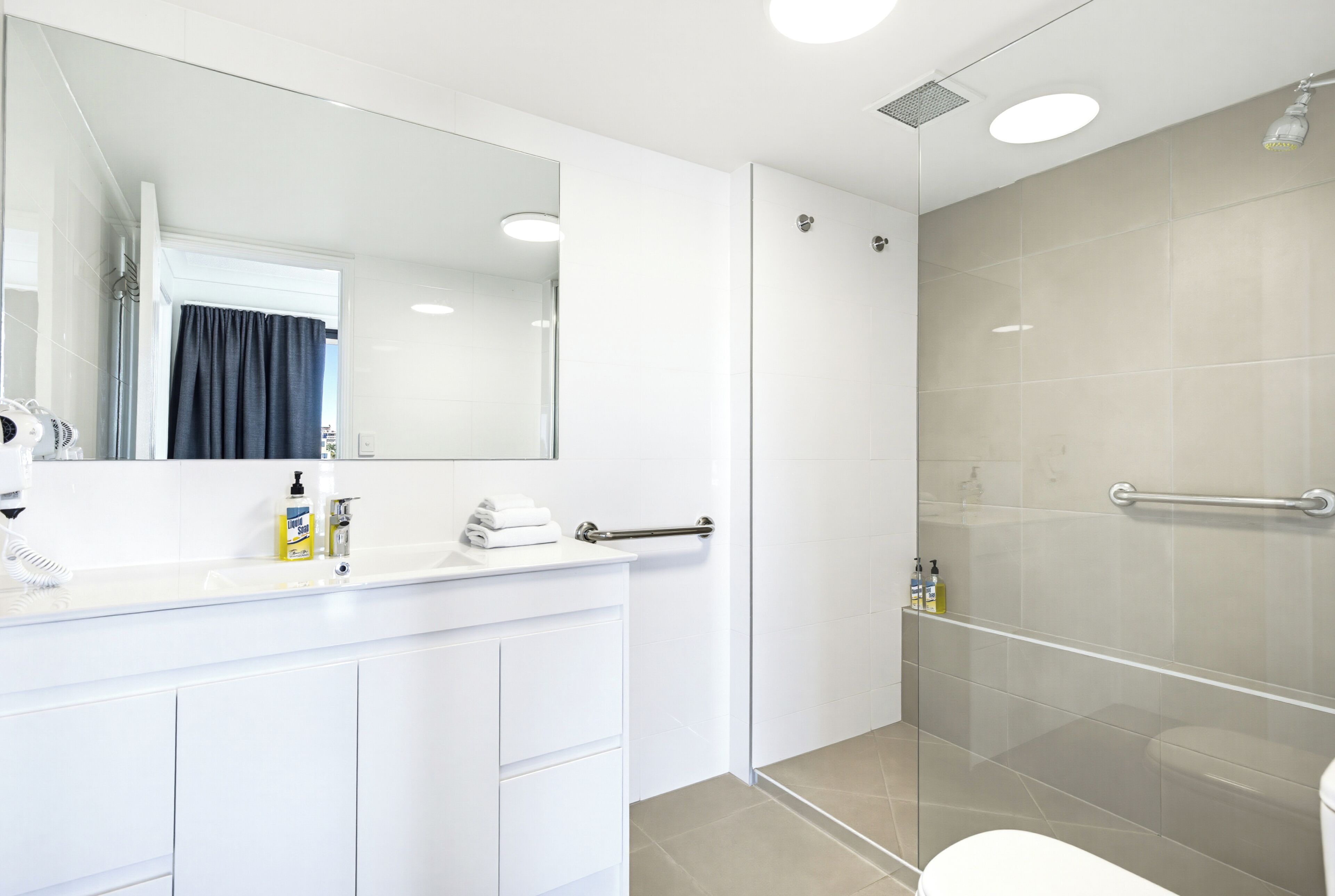 Large One Bedroom Apartment - Partial Views | Bathroom | Hair dryer, towels