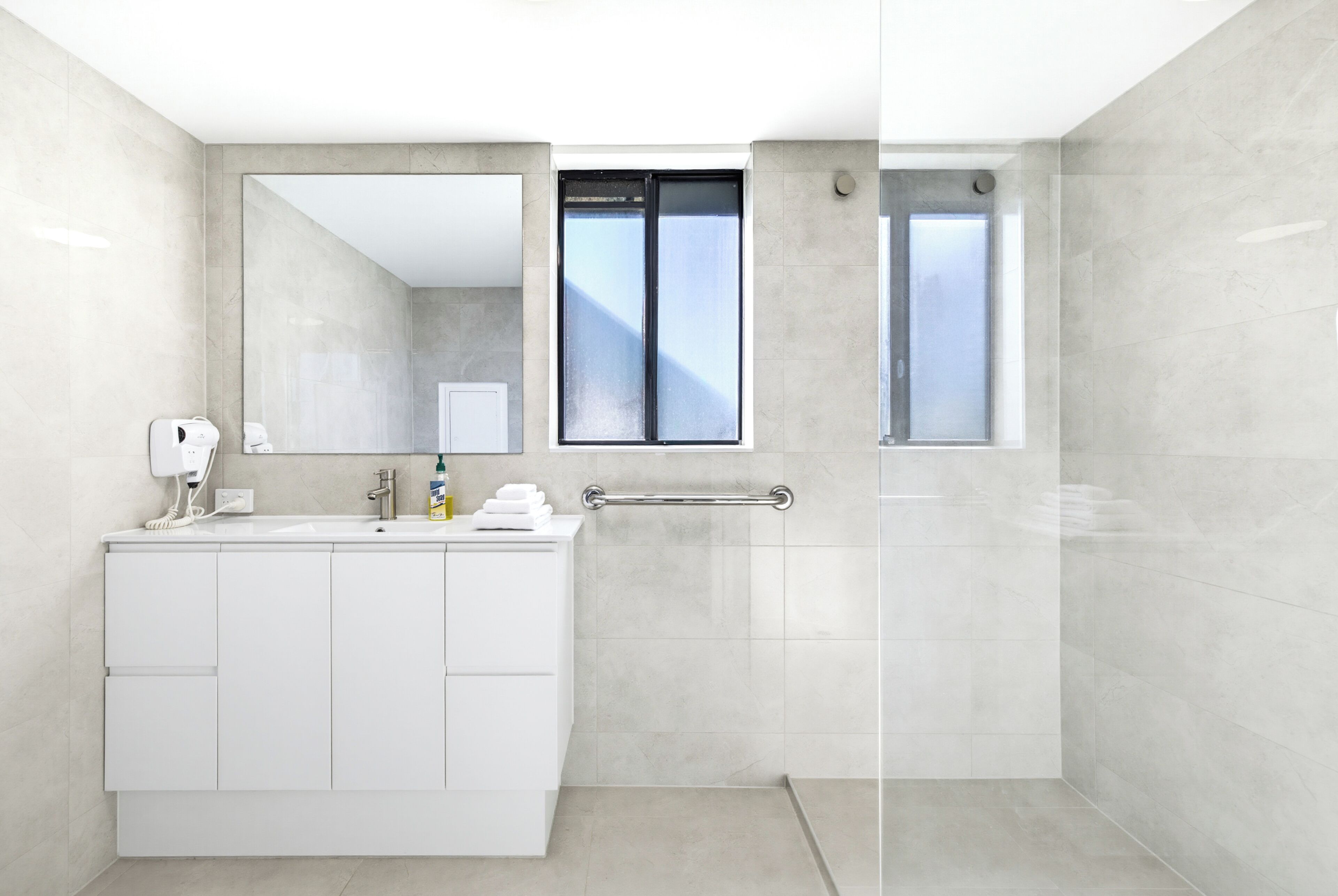 Large One Bedroom Apartment - Beachside Plus | Bathroom | Hair dryer, towels