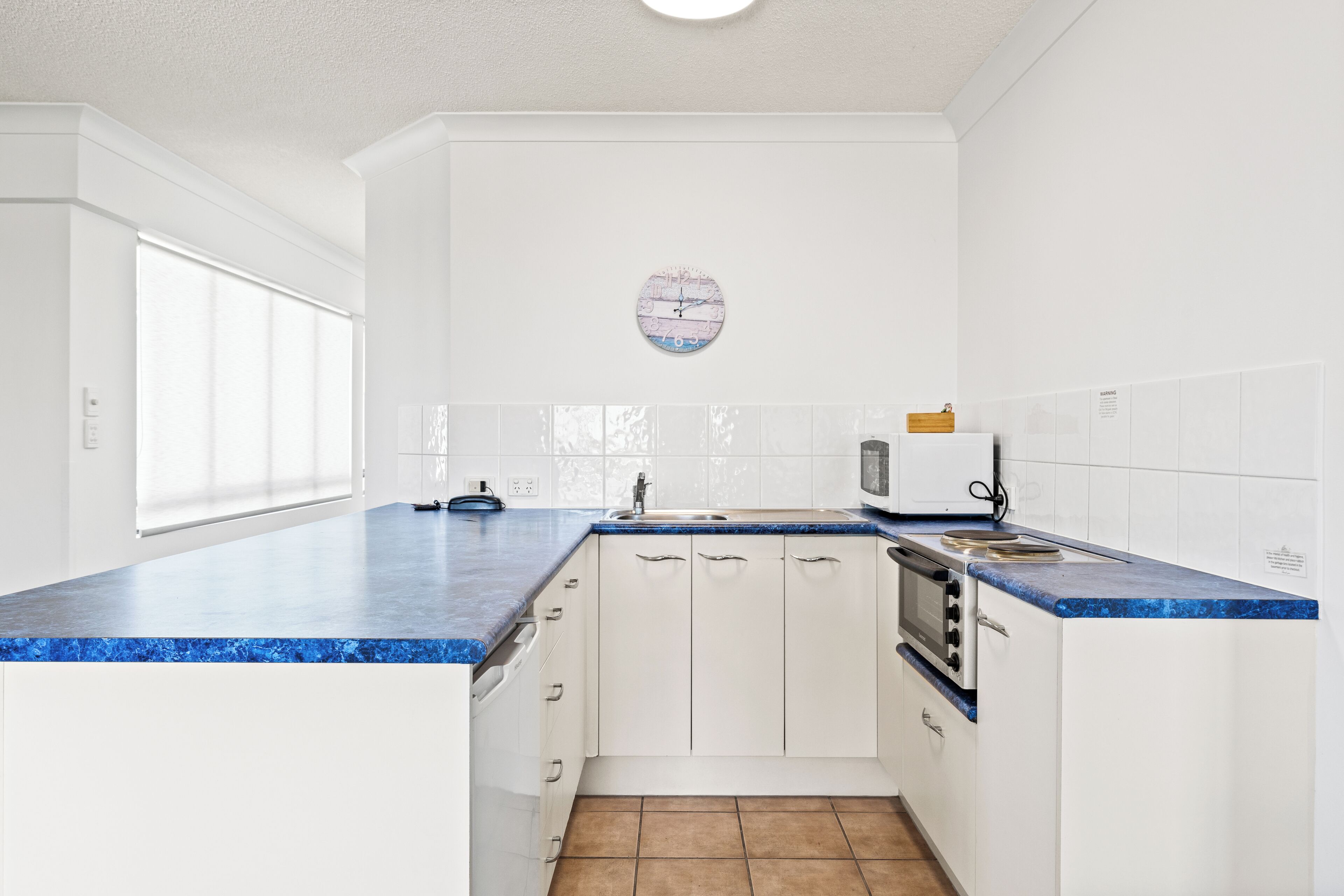 Large One Bedroom Oceanview Apartment | Private kitchen