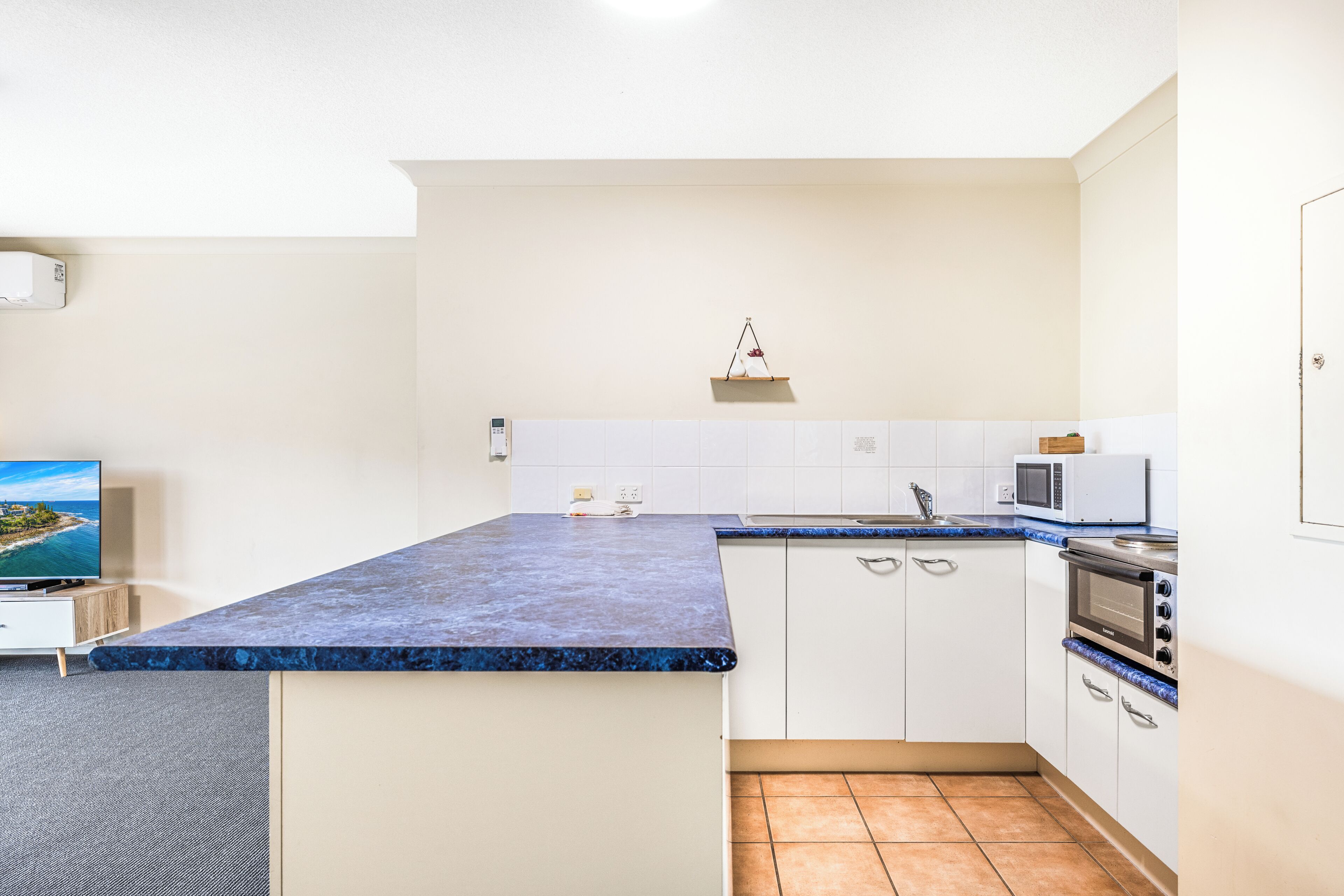 Large One Bedroom Apartment - Beachside Plus | 전용 주방