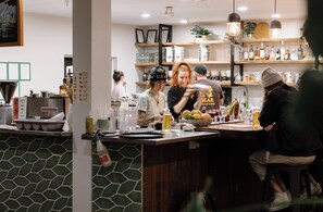 Cafe - The Maq Hotel (Tofino)