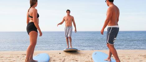 Surfing/bodyboarding
