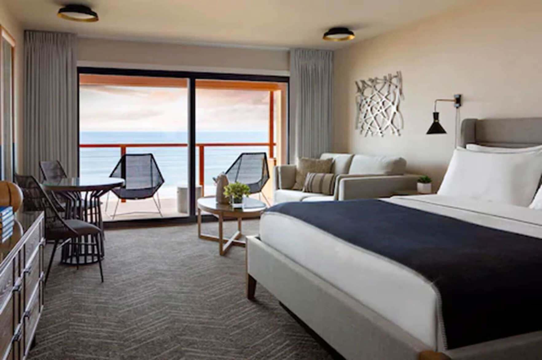 Premium bedding, in-room safe, iron/ironing board, free rollaway beds