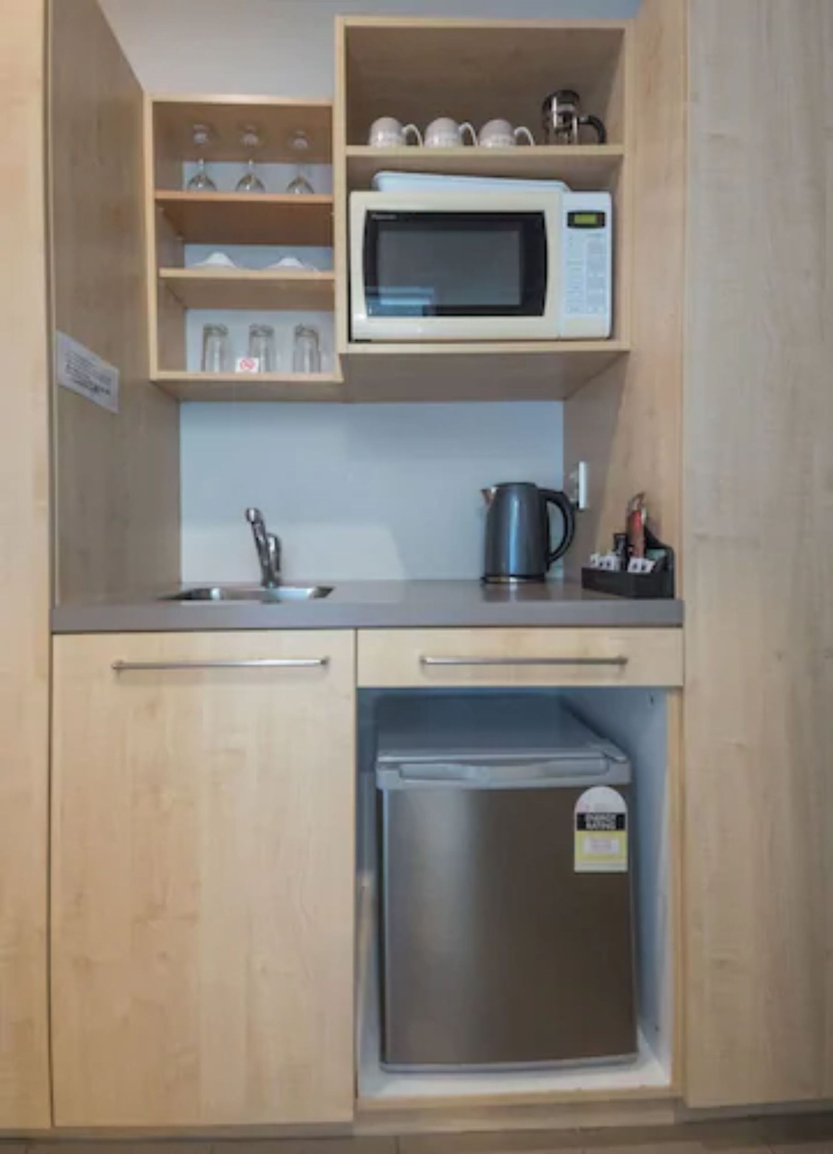 Fridge, microwave, coffee/tea maker, electric kettle