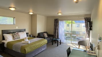 Premium Studio, 1 Bedroom, Non Smoking, Balcony | 1 bedroom, blackout curtains, soundproofing, iron/ironing board