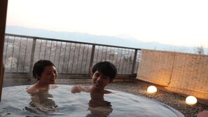 Outdoor spa tub - Hotel Kaminoyu Onsen (Kai)