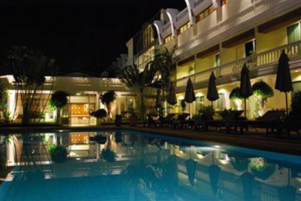 Windmill Resort Hotel