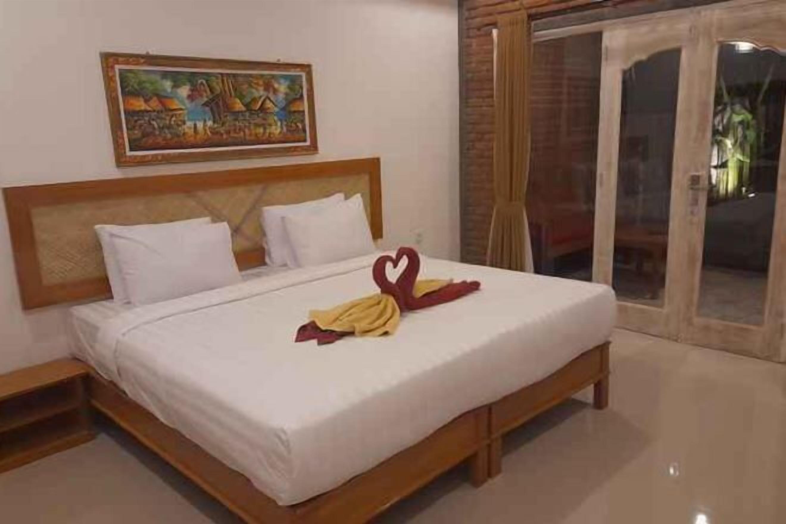 Surmatelas, coffres-forts dans les chambres, décoration personnalisée