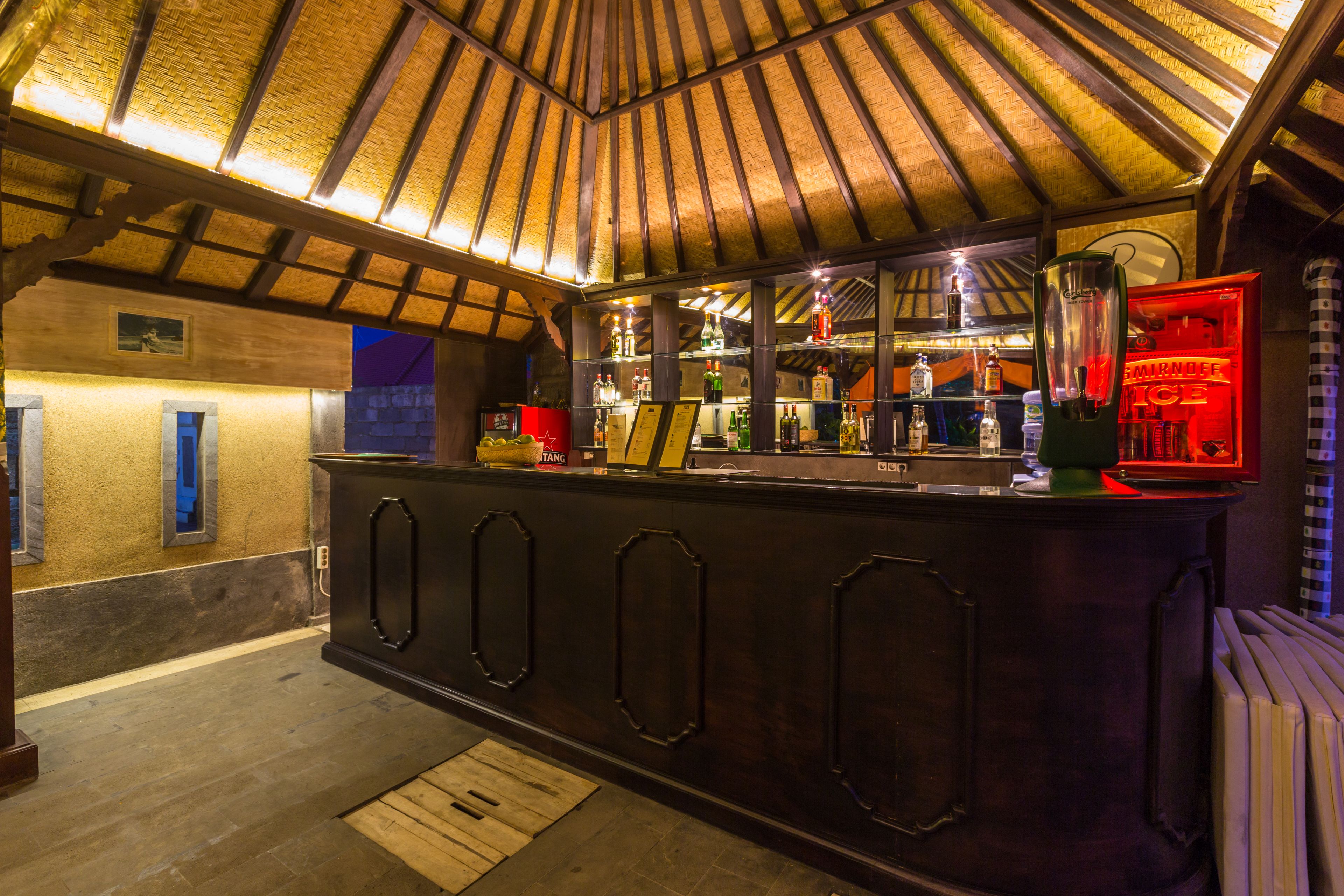 Poolbar