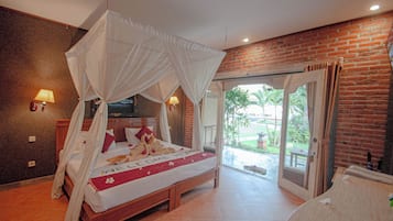 Deluxe-Doppel- oder -Zweibettzimmer, Gartenblick (Super) | Pillowtop-Betten, Zimmersafe, individuell dekoriert