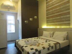 Rollaway beds, free WiFi - Riche Heritage Hotel (Malang)