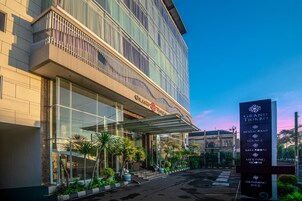 Mặt tiền nơi lưu trú