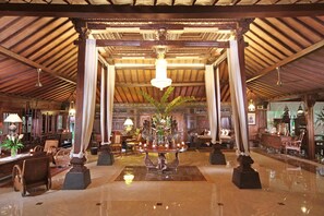 Lobby - Joglo Plawang Boutique Villa (Pakem)