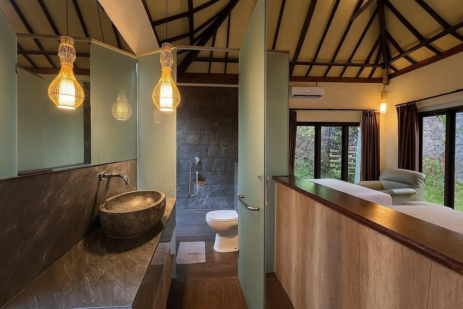 Signature Twin Room, 2 Katil Bujang (Single) | Peti besi dalam bilik, meja, ruang kerja komputer riba 
