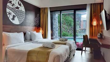 Superior Twin Room, Pool Access | In-room safe, desk, laptop workspace, blackout drapes