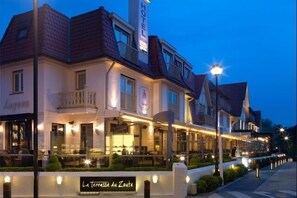 Front of property – evening/night - Hotel Lugano (Knokke-Heist)