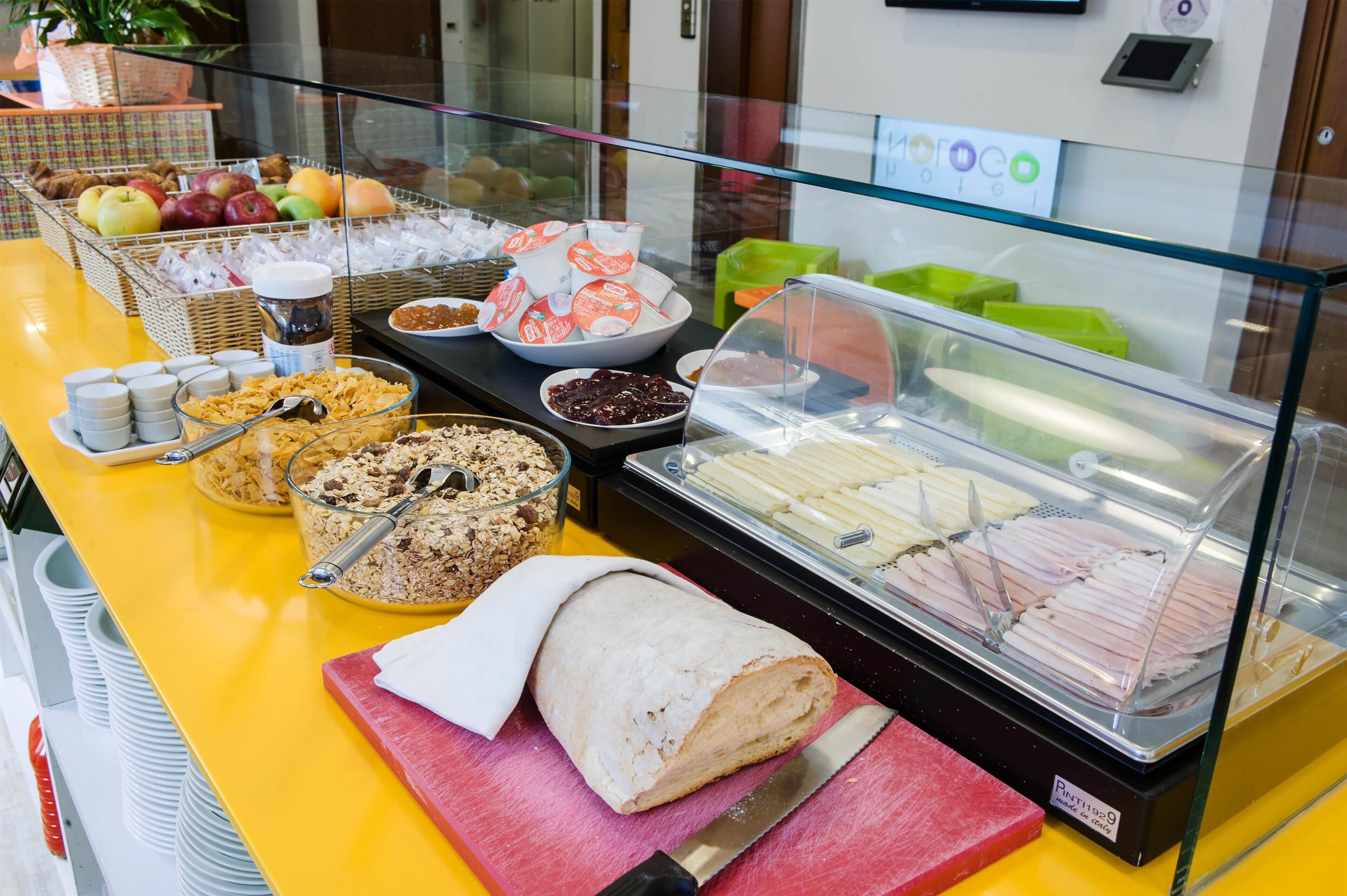 Daily buffet breakfast for a fee