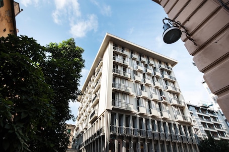 Sure Hotel by Best Western Nologo