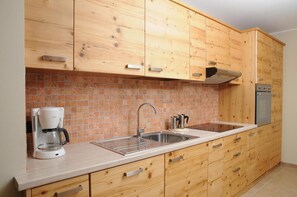 Fridge, dishwasher - Residence Marisol (Mezzana)