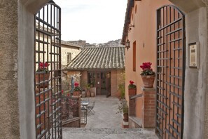 Exterior - Hotel Alma Domus (Siena)