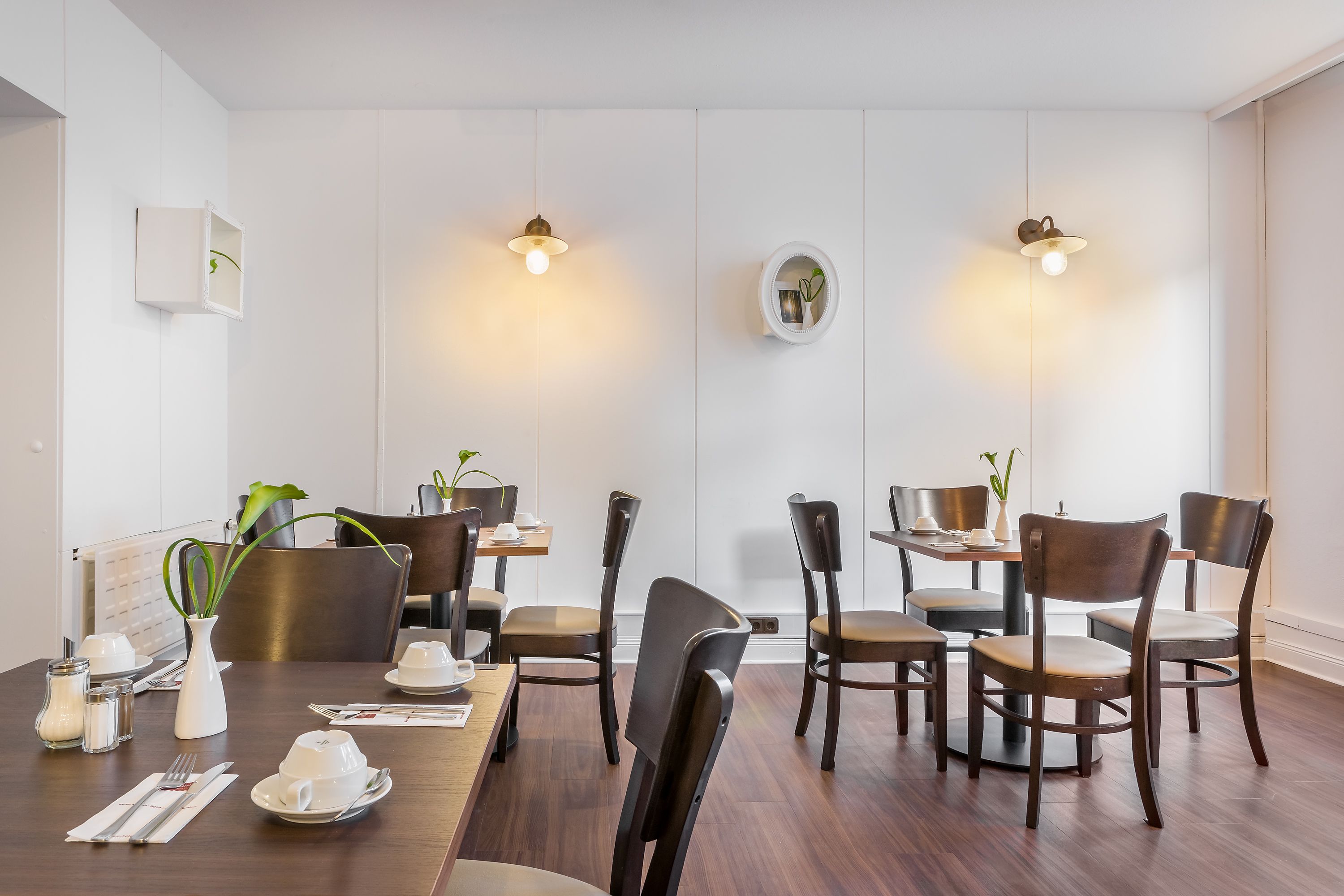 Photo - Signature Hotel Astoria