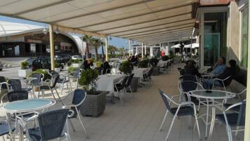 Khuôn viên nơi lưu trú