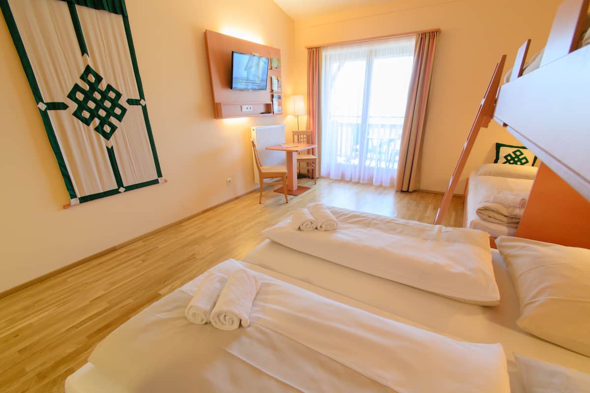 in-room safe, individually decorated, individually furnished, desk