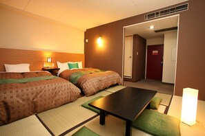 Room, 2 Bedrooms | Iron/ironing board, free WiFi