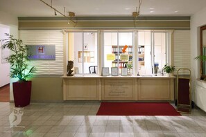 Reception - Hotel Quickborn (Quickborn)