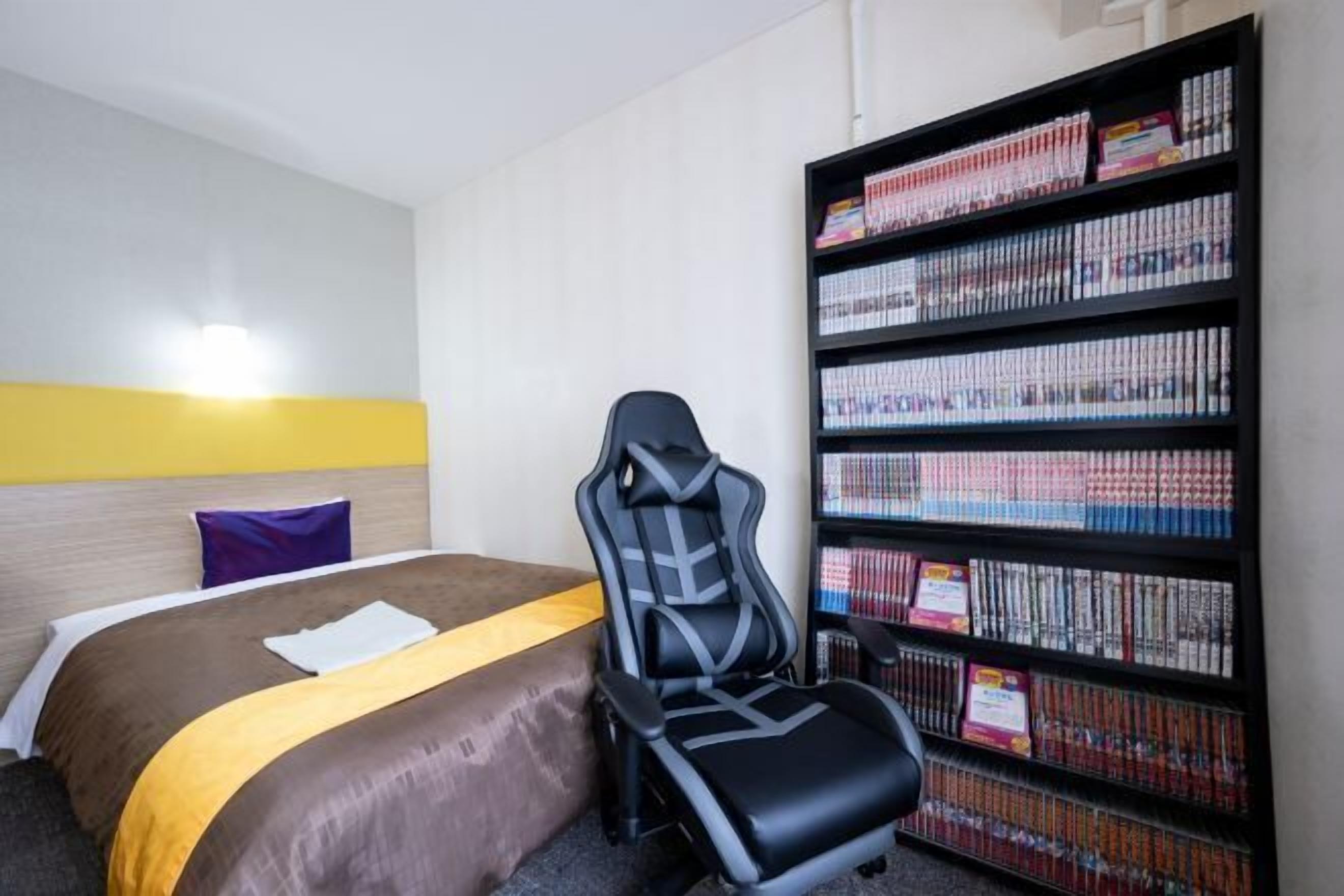 羽绒被、客房内保险箱、办公桌、隔音