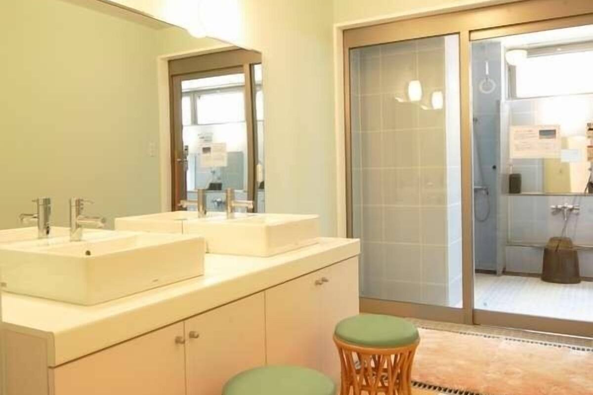 shower, free toiletries, hair dryer, bathrobes