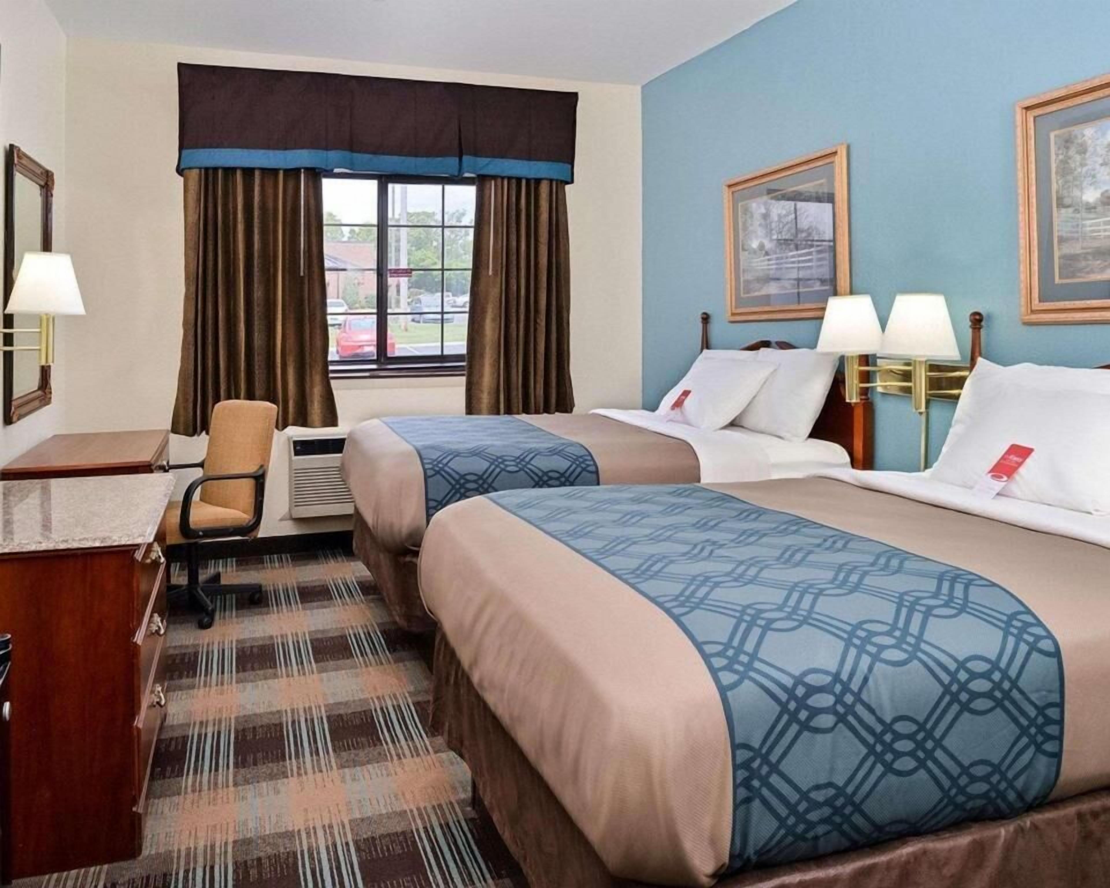 Desk, iron/ironing board, rollaway beds, free WiFi