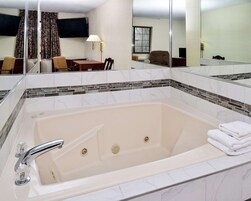 Suite, 1 King Bed, Non Smoking | Desk, iron/ironing board, rollaway beds, free WiFi