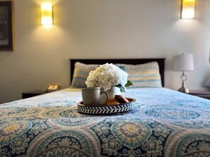 1 bedroom, premium bedding, in-room safe, desk