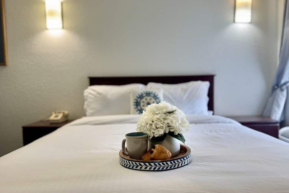 Athens Hotel Suites