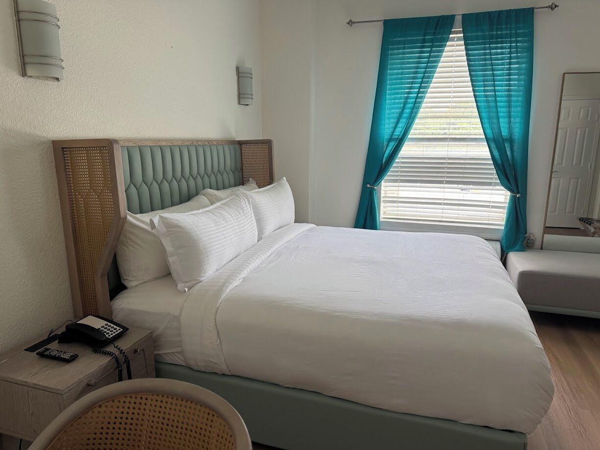 1 bedroom, premium bedding, in-room safe, desk