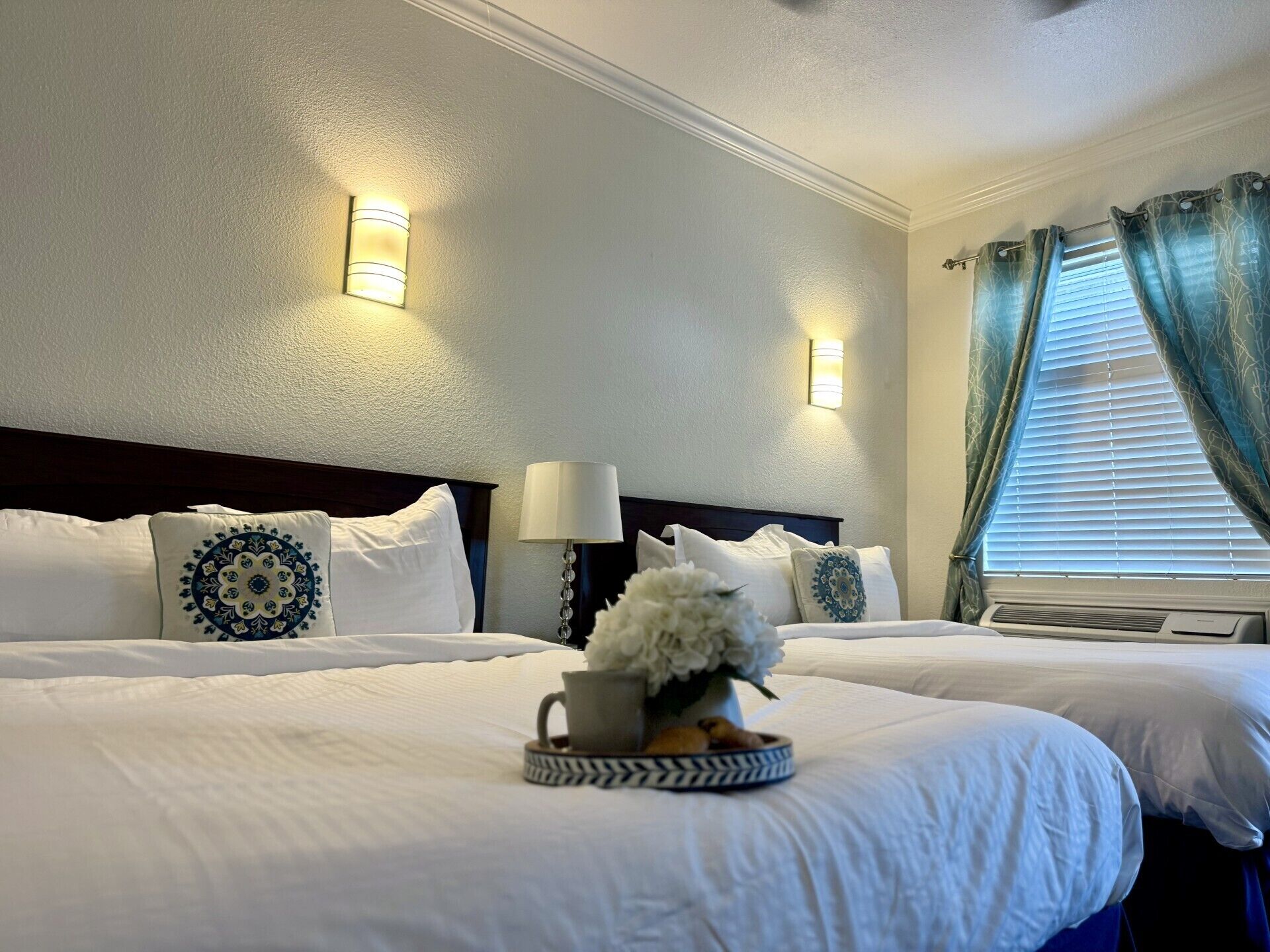 1 bedroom, premium bedding, in-room safe, desk