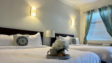 1 bedroom, premium bedding, in-room safe, desk