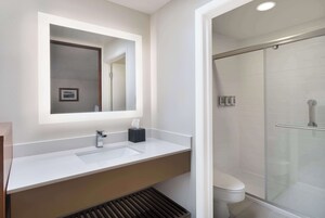Standard Room, 2 Queen Beds, Non Smoking | Bathroom | Free toiletries, hair dryer, towels