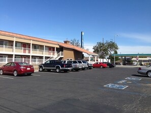 Exterior - BeachWay Inn (Arroyo Grande)